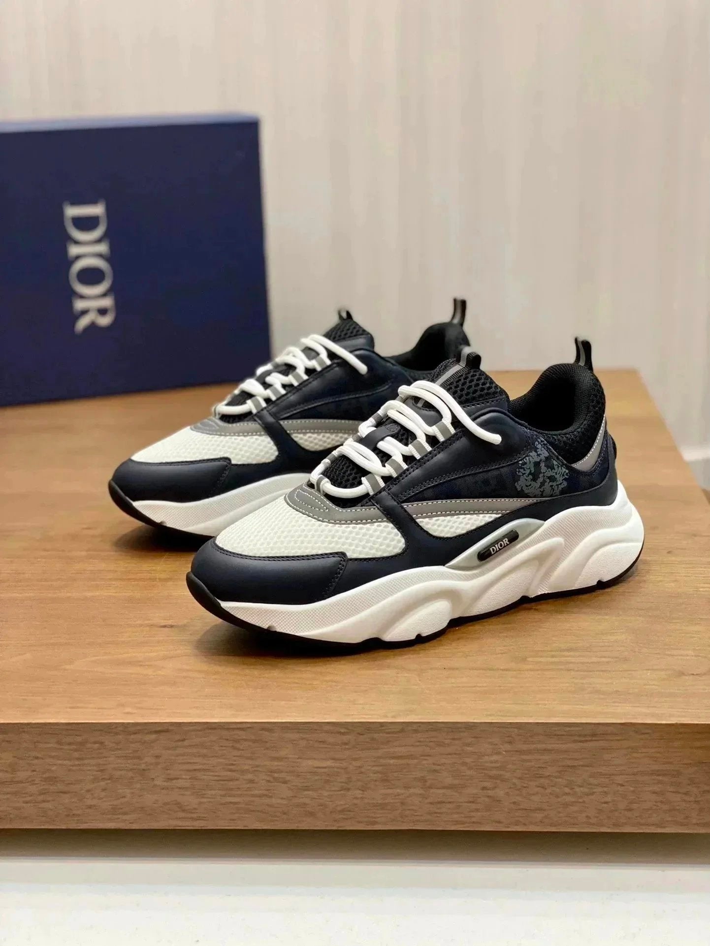 1:1 original dior b22 sneakers