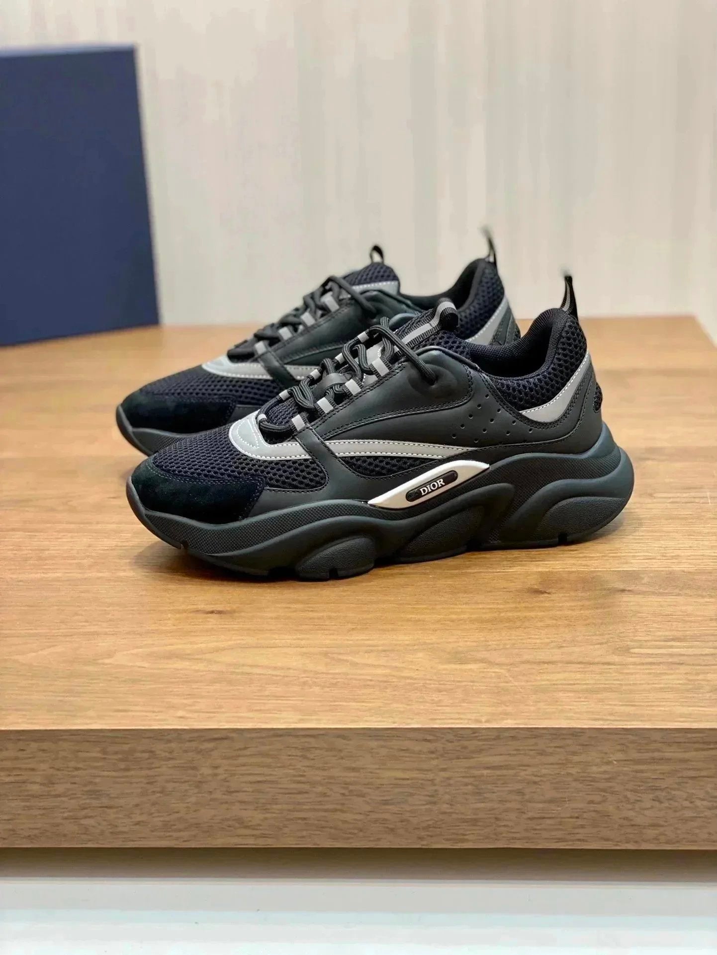 1:1 original dior b22 sneakers